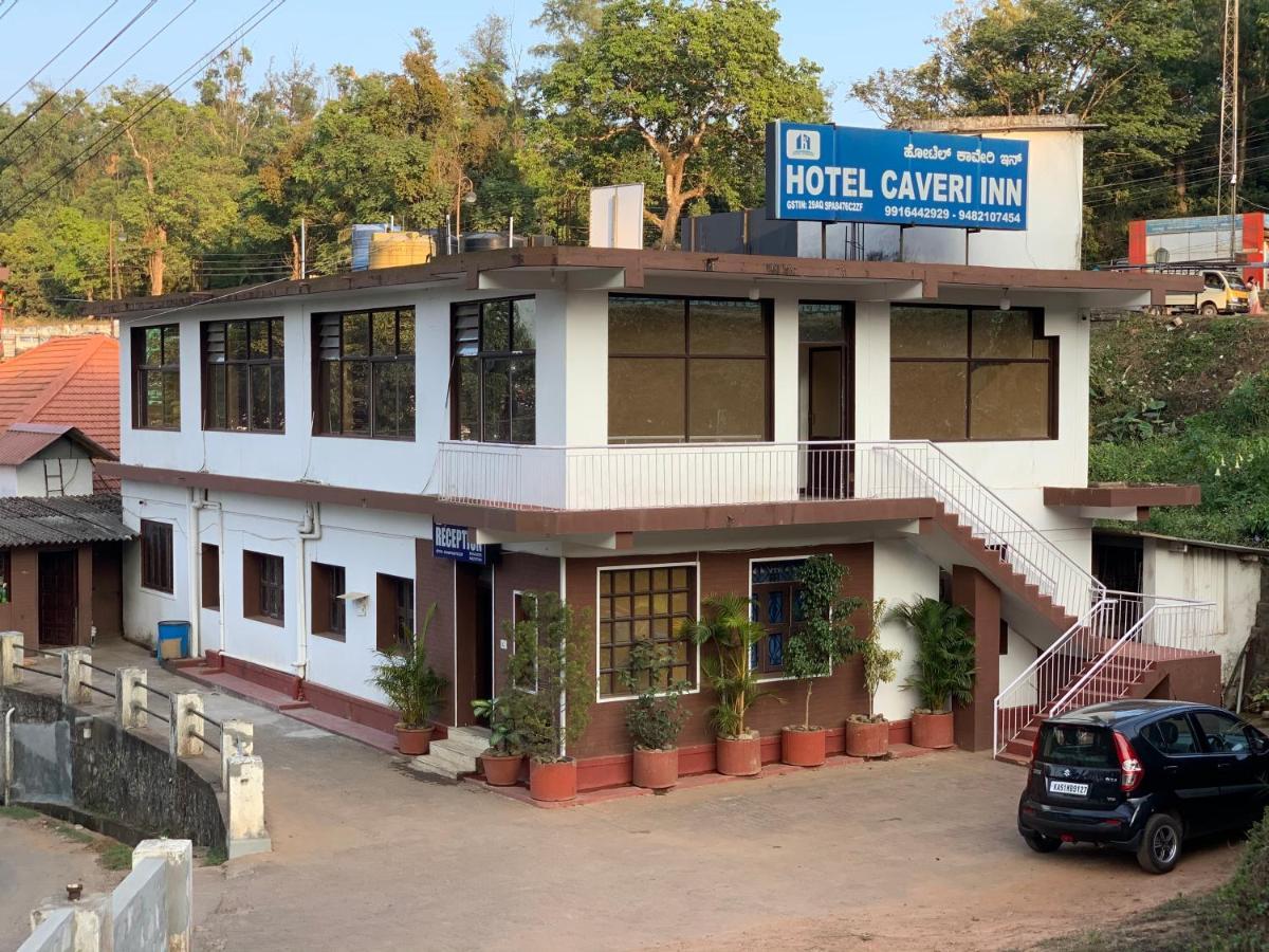 Hotel Caveri Inn Мадикери Екстериор снимка