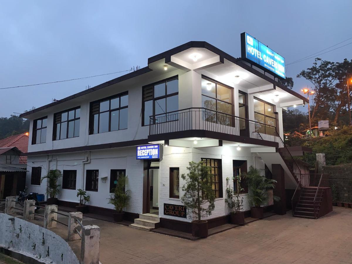 Hotel Caveri Inn Мадикери Екстериор снимка