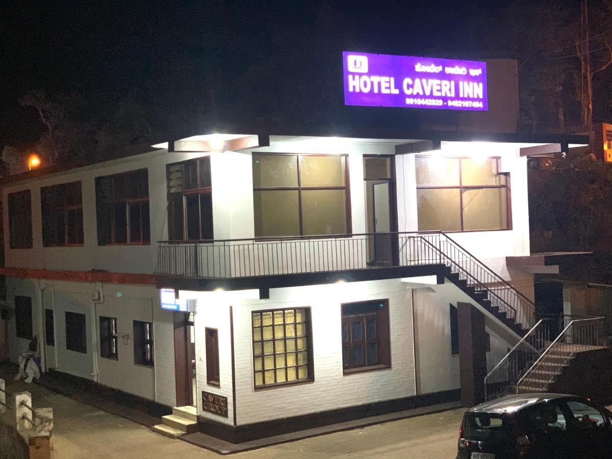 Hotel Caveri Inn Мадикери Екстериор снимка