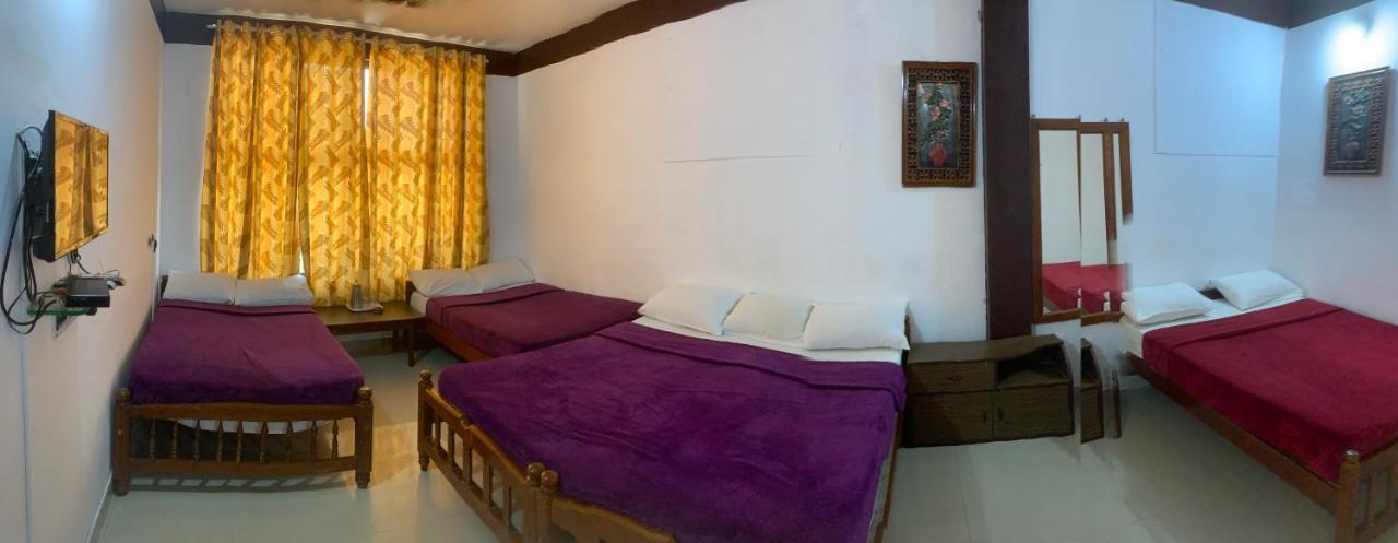 Hotel Caveri Inn Мадикери Екстериор снимка