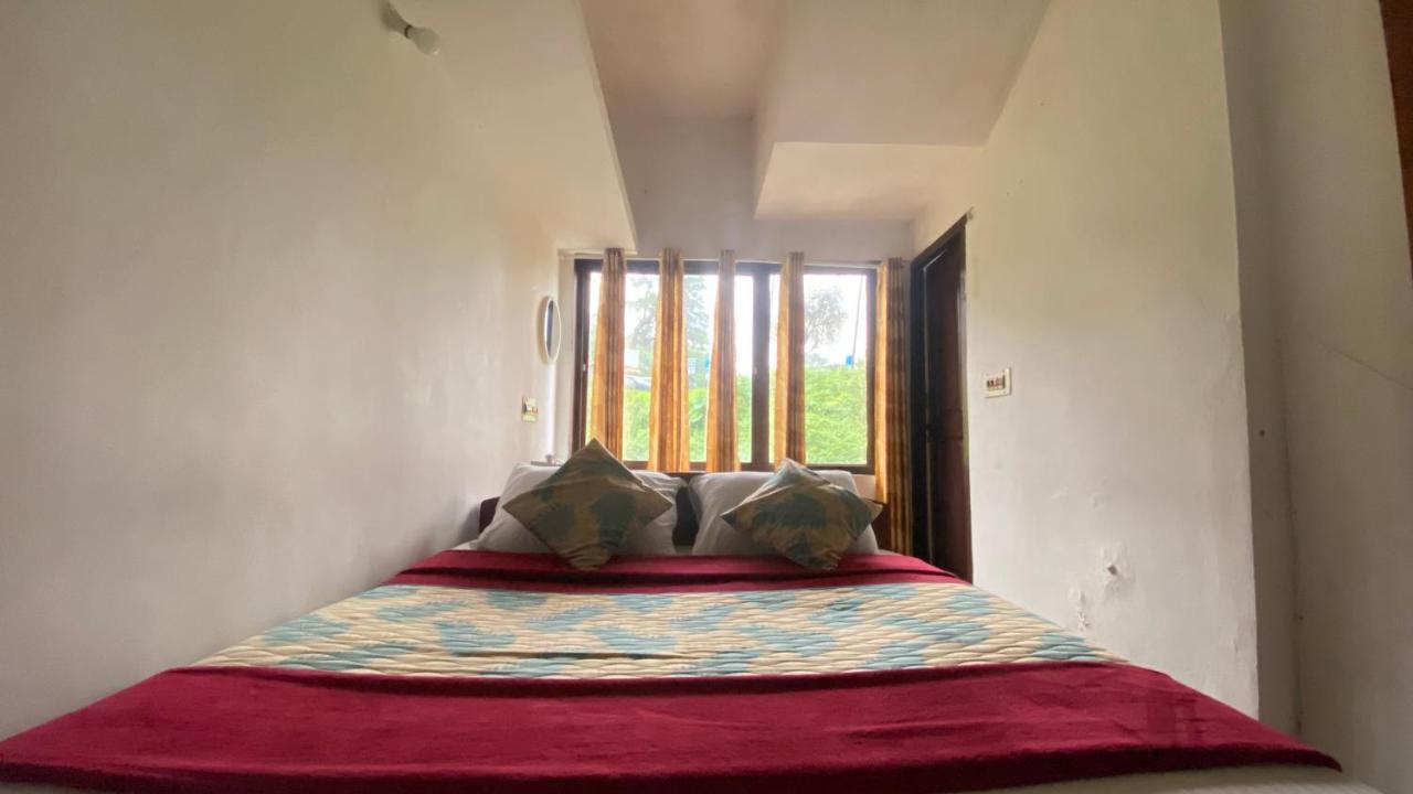 Hotel Caveri Inn Мадикери Екстериор снимка