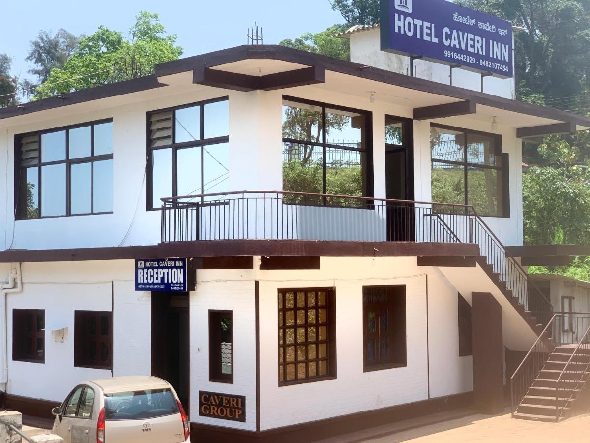 Hotel Caveri Inn Мадикери Екстериор снимка