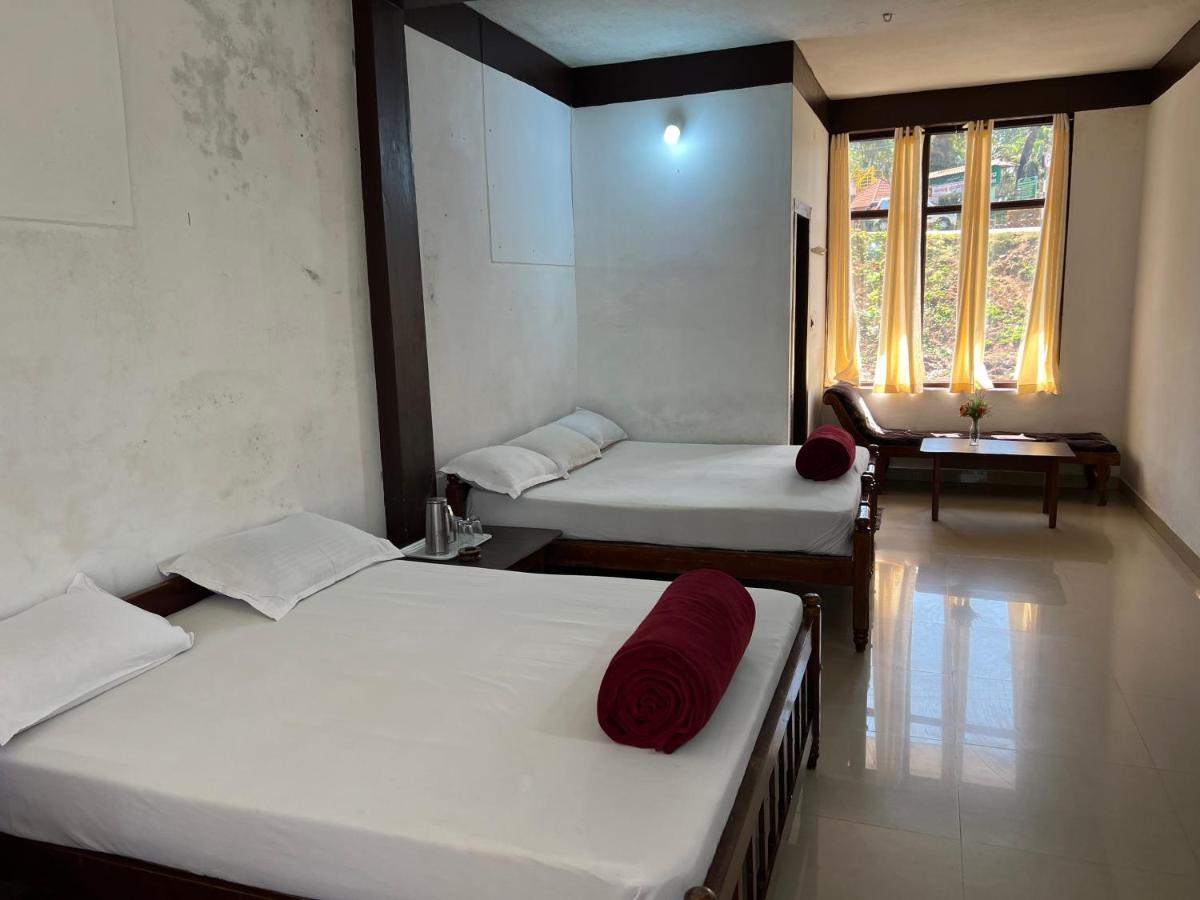 Hotel Caveri Inn Мадикери Екстериор снимка