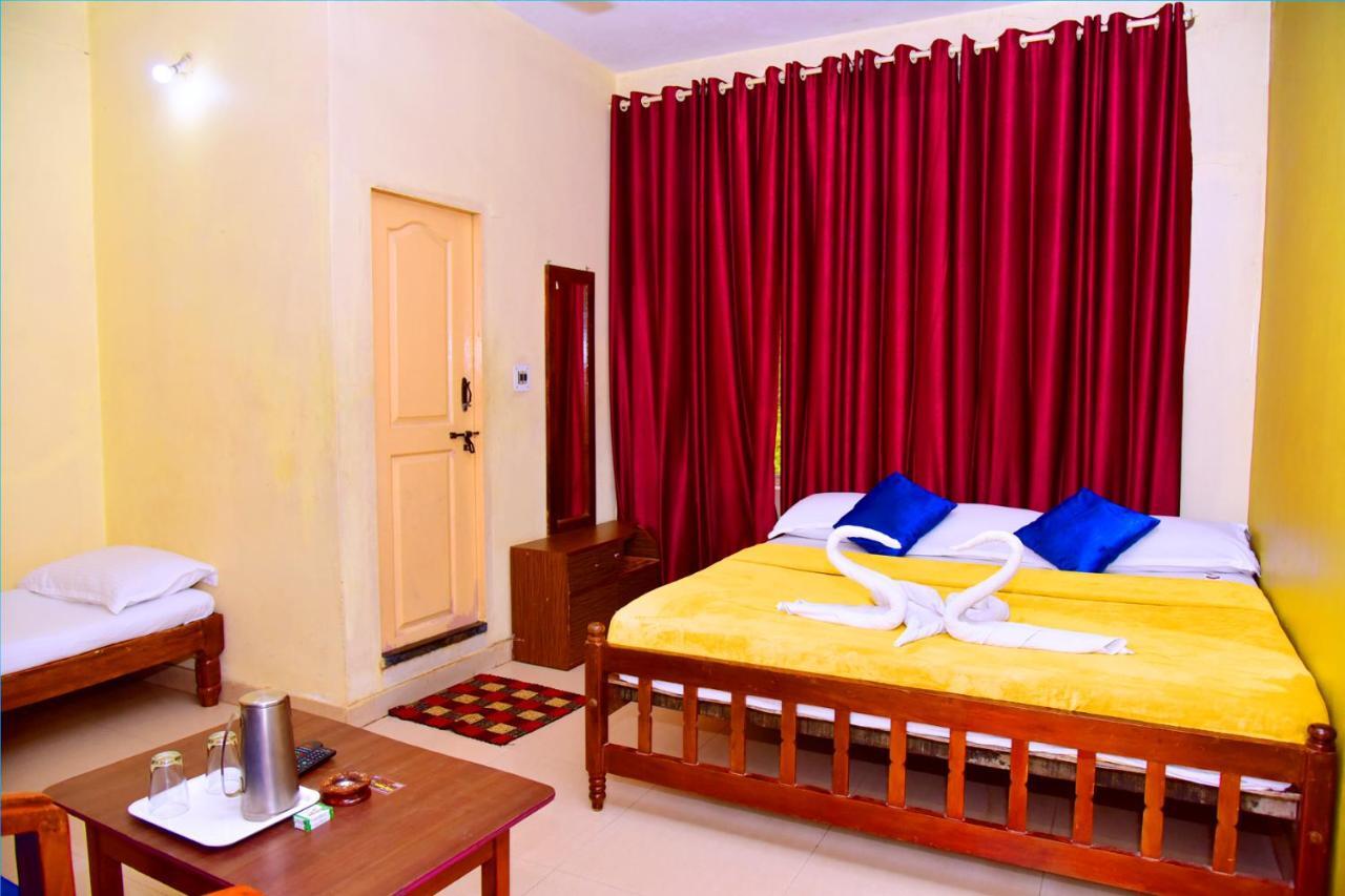 Hotel Caveri Inn Мадикери Екстериор снимка